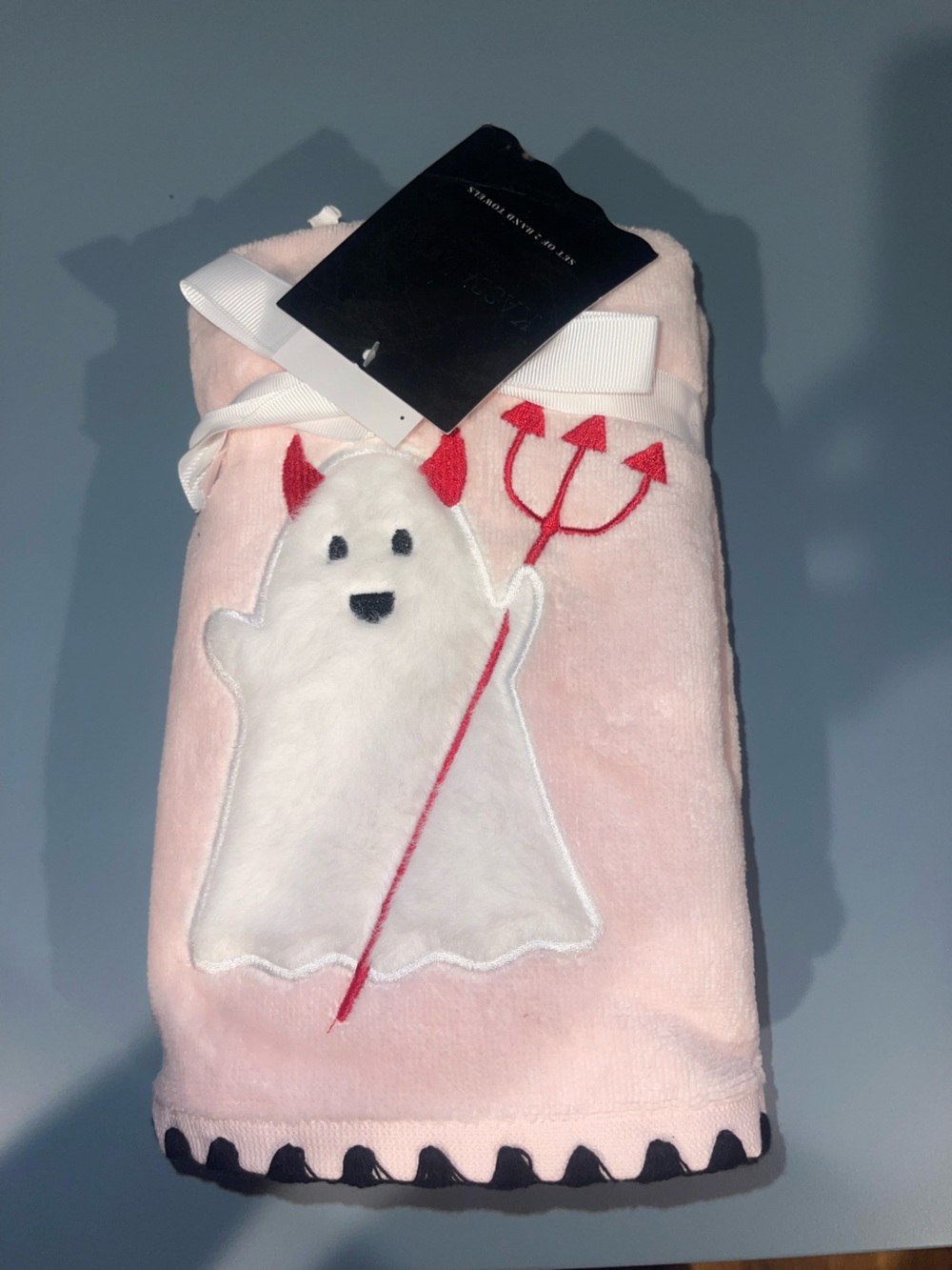 Kassatex Pink Halloween Devil Ghost Hand Towels Set of 2 NWT